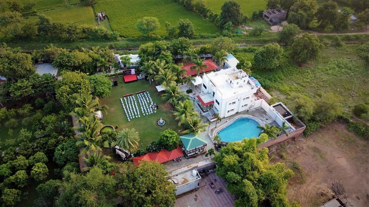 Royal Club & Resort Ахмедабад Екстер'єр фото